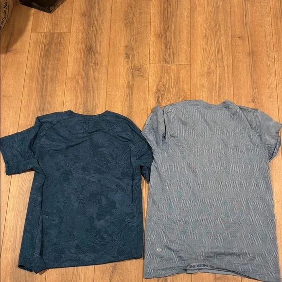 2 Lululemon men’s athletic shirts - Picture 6 of 8